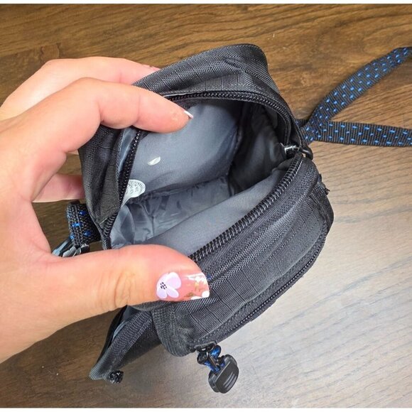 Samsonite Small Black Crossbody Travel Bag With Adjustable Strap Multiple Zipper - Picture 11 of 13